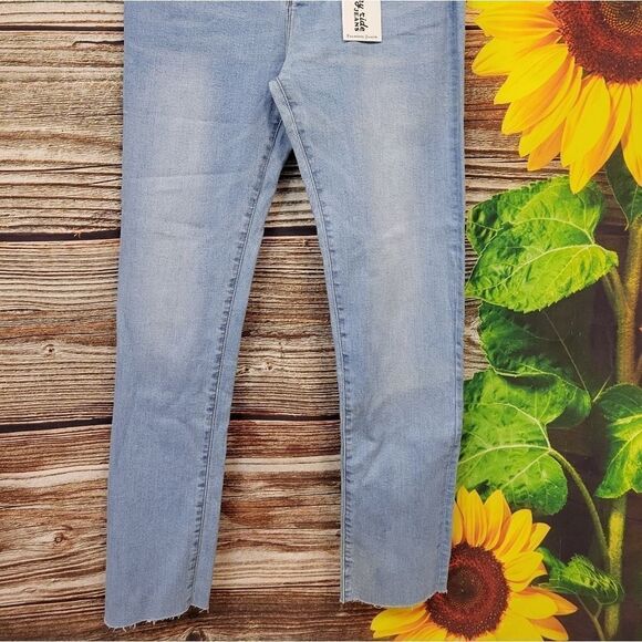 Monkey 🐒 Ride Women's Jeans. Size : 11 NWT - Picture 2 of 11